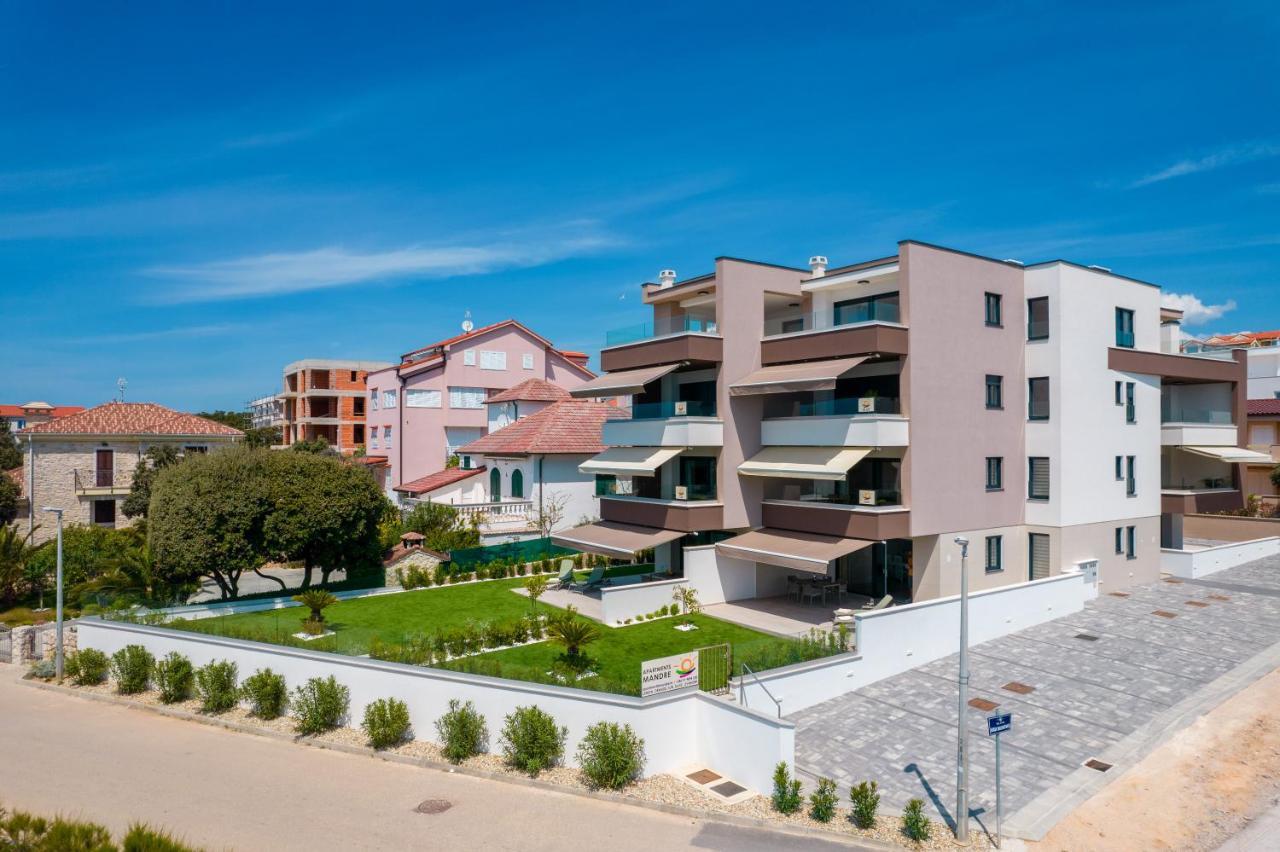 Apartments Mandre II Buitenkant foto
